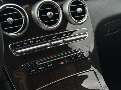 Used 2019 Mercedes-Benz GLC 300 image 13