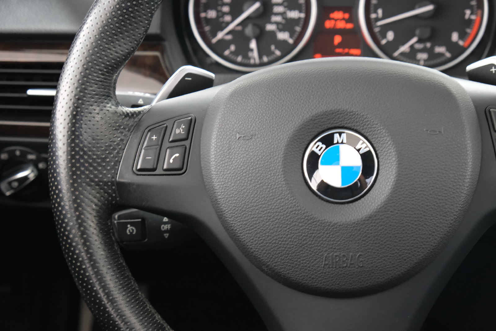 Used 2011 BMW 335i xDrive Sedan AWD/4WD image 12