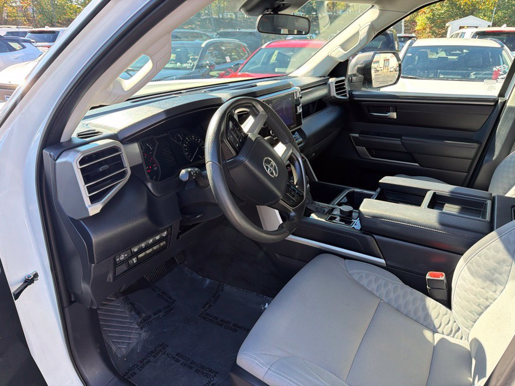 Used 2024 Toyota Tundra SR5 w/ SR5 Convenience Package AWD/4WD image 16