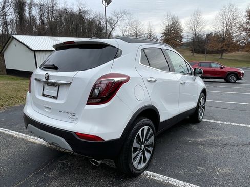 Certified 2021 Buick Encore Preferred image 3