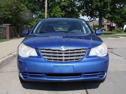 Used 2007 Chrysler Sebring Touring FWD image 3