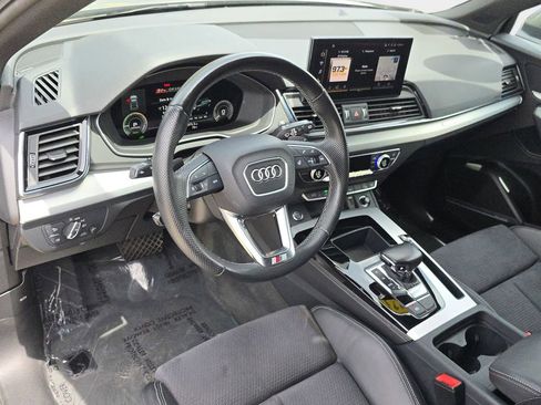 Used 2023 Audi Q5 e Premium Plus w/ Premium Plus Package AWD/4WD image 19