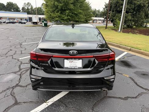 Used 2020 Kia Forte LXS FWD image 6