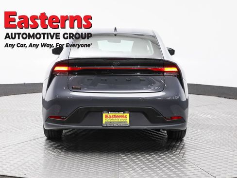 Used 2024 Toyota Prius LE image 6