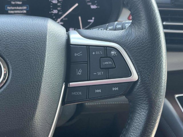 Used 2021 Toyota Sienna XLE FWD image 28
