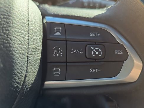 New 2026 Jeep Compass Limited AWD/4WD image 19