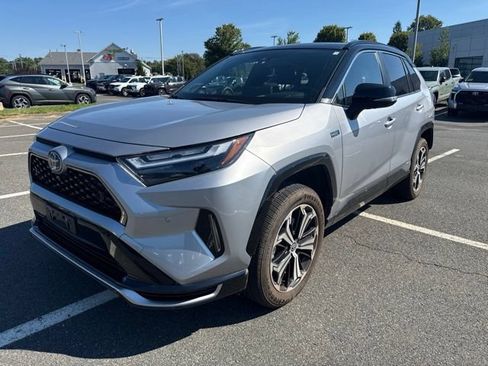 Used 2023 Toyota RAV4 XSE w/ Premium Package AWD/4WD image 3
