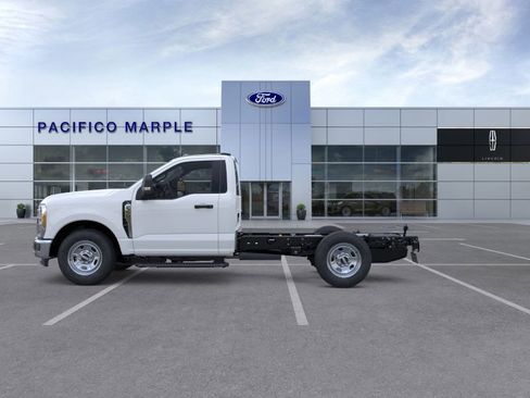 New 2025 Ford F350 XL w/ XL Chrome Package RWD image 3