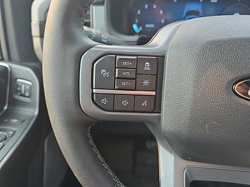 Used 2025 Ford F150 Lariat AWD/4WD image 18