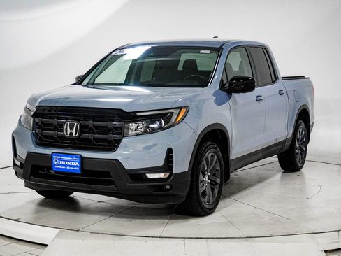 Used 2024 Honda Ridgeline Sport image 3