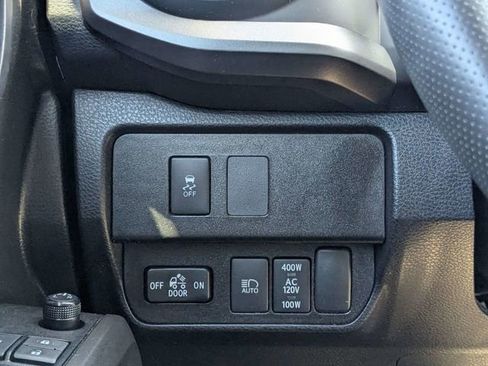 Used 2022 Toyota Tacoma TRD Off-Road w/ Technology Package RWD image 20