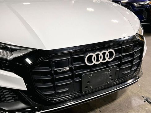 Used 2023 Audi Q8 Prestige AWD/4WD image 30