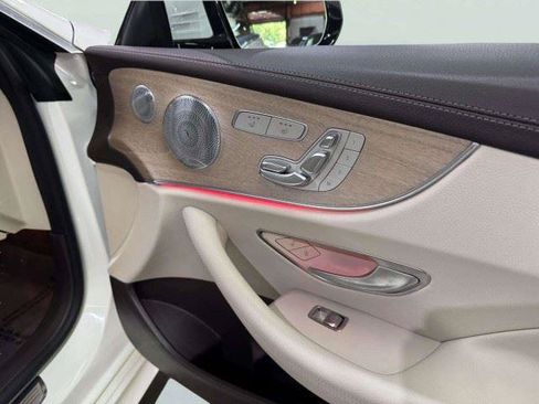 Used 2018 Mercedes-Benz E 400 Coupe image 32