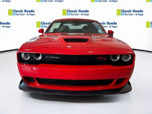 Used 2019 Dodge Challenger R/T Scat Pack RWD image 2