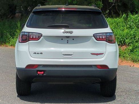 Certified 2022 Jeep Compass Trailhawk AWD/4WD image 7