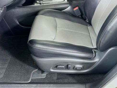 Used 2020 Nissan Pathfinder SL image 20