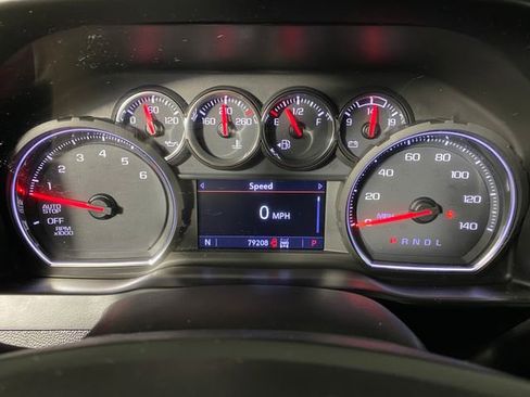 Used 2020 Chevrolet Silverado 1500 LT Trail Boss image 16