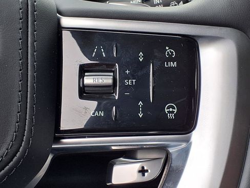 New 2025 Land Rover Range Rover SE image 15