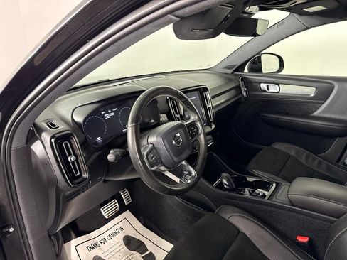 Used 2020 Volvo XC40 T4 R-Design w/ Protection Package Premier FWD image 14