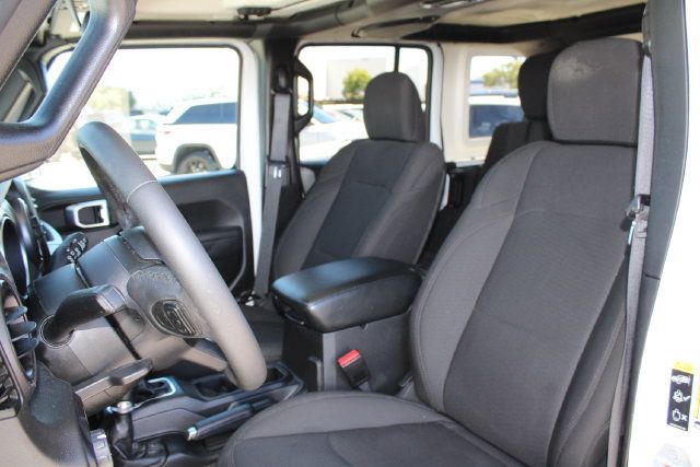 Used 2023 Jeep Wrangler Unlimited AWD/4WD image 30