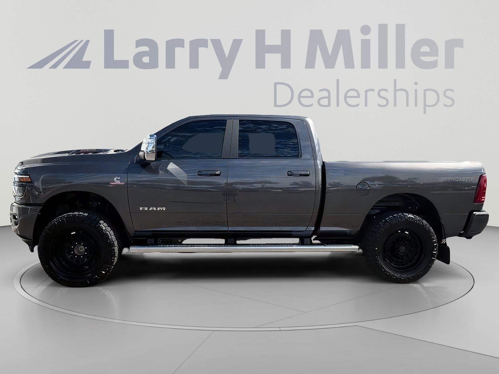 Used 2026 RAM 2500 Laramie w/ Sport Appearance Package AWD/4WD image 3