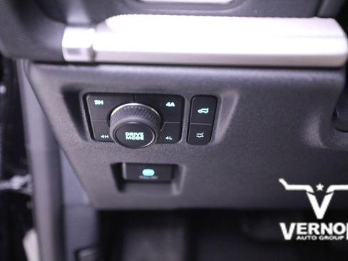 New 2025 Ford Expedition Max Active image 17