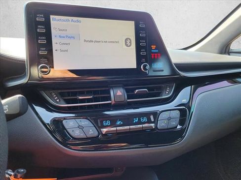 Used 2019 Toyota C-HR LE FWD image 18