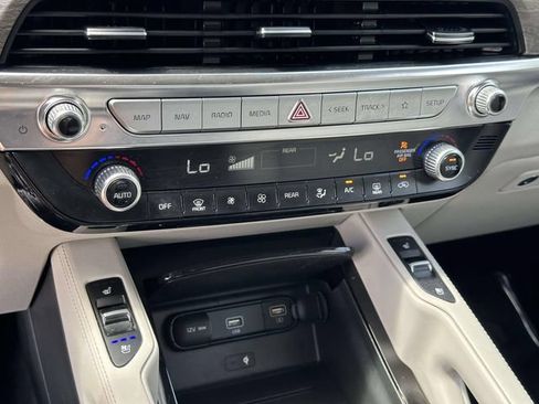 Used 2020 Kia Telluride EX w/ EX Premium Package FWD image 22