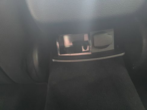 Used 2023 Mercedes-Benz E 350 4MATIC Sedan image 23