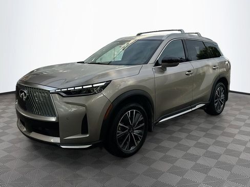 Certified 2026 INFINITI QX60 Luxe w/ Cargo Package FWD image 4