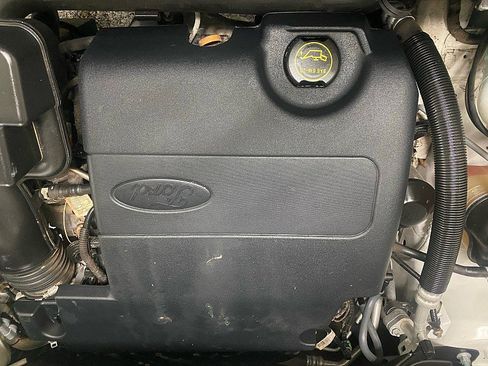 Used 2017 Ford Explorer XLT w/ Equipment Group 201A image 19