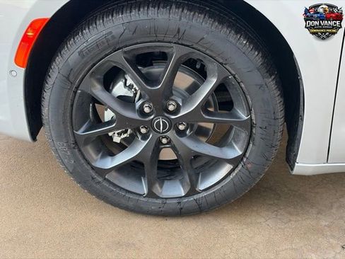 New 2026 Chrysler Pacifica Select w/ S Appearance Package image 24