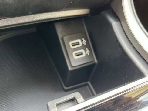 Used 2020 Ford Edge SEL image 45