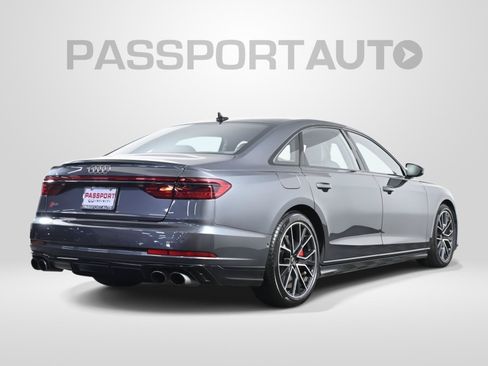 Used 2020 Audi S8 L w/ S8 Executive Package AWD/4WD image 5