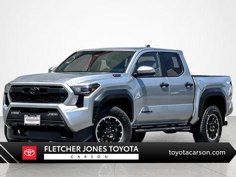 Certified 2025 Toyota Tacoma TRD Off-Road AWD/4WD image 1