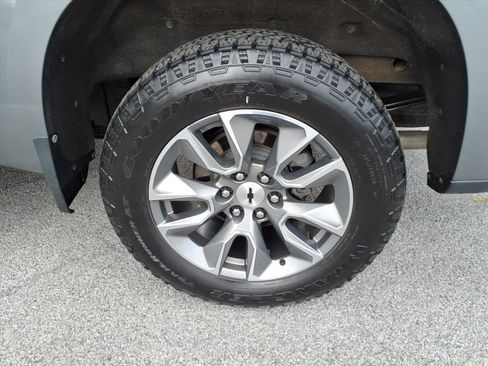 Used 2021 Chevrolet Silverado 1500 RST AWD/4WD image 8