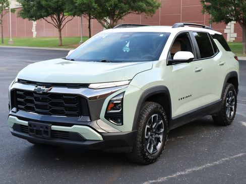 Certified 2025 Chevrolet Equinox ACTIV w/ Safety and Technology Package FWD image 34
