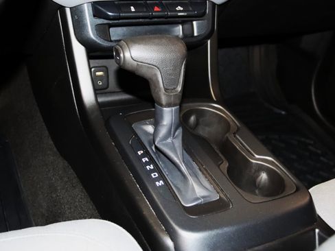 Used 2015 Chevrolet Colorado W/T w/ WT Convenience Package image 37