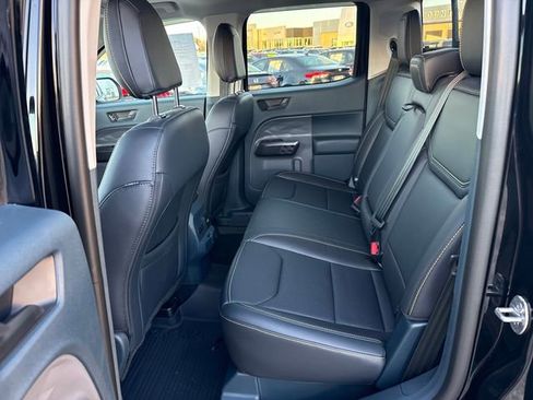 Used 2025 Ford Maverick Lobo AWD/4WD image 26