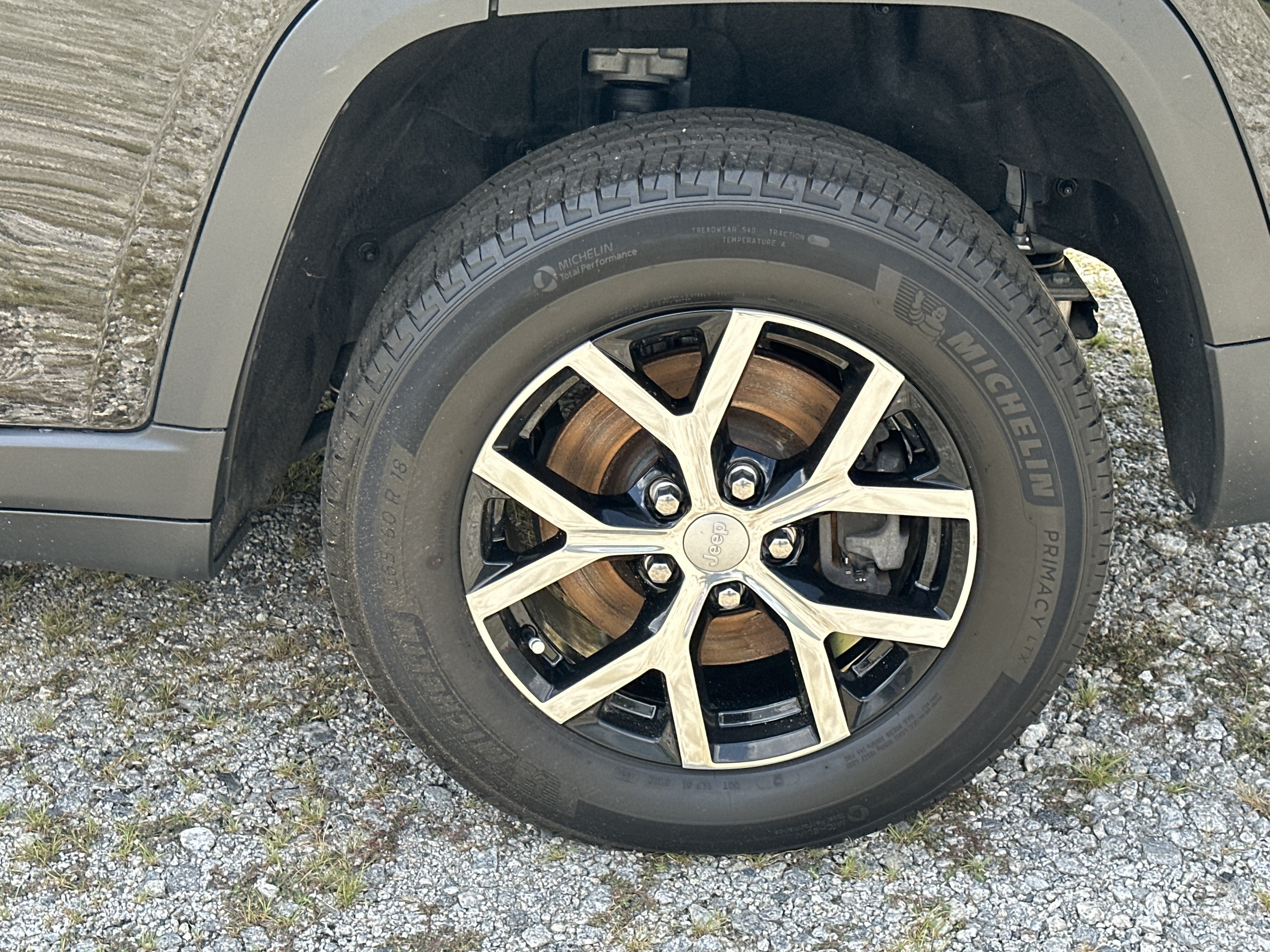 Used 2024 Jeep Grand Cherokee L Limited AWD/4WD image 19