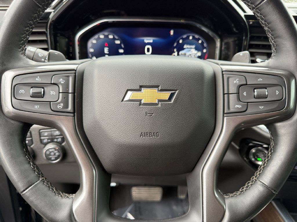 Used 2024 Chevrolet Silverado 1500 High Country w/ Technology Package AWD/4WD image 22