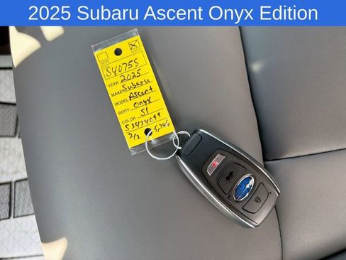 Used 2025 Subaru Ascent Onyx Edition w/ Onyx Package AWD/4WD image 30