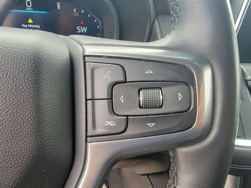 Used 2023 Chevrolet Suburban Premier AWD/4WD image 18