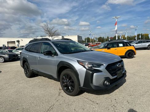 Certified 2025 Subaru Outback Onyx Edition image 15