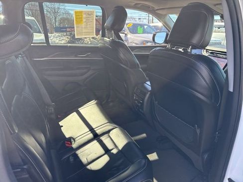 Certified 2023 Jeep Grand Cherokee Limited w/ Luxury Tech Group II image 16