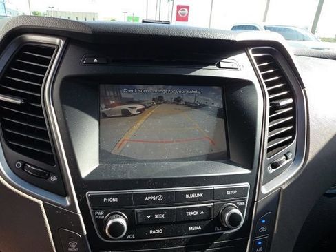 Used 2017 Hyundai Santa Fe Sport FWD image 19