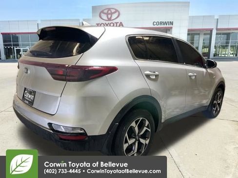 Used 2020 Kia Sportage LX image 5