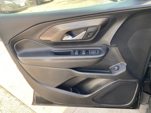 Used 2022 GMC Terrain SLE w/ Driver Convenience Package image 30