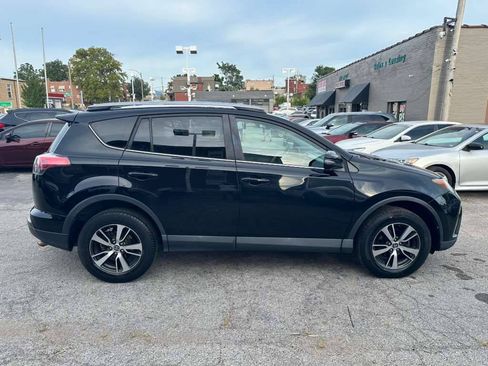 Used 2018 Toyota RAV4 XLE w/ Plus Extra Value Package AWD/4WD image 4
