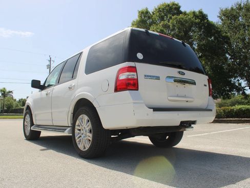 Used 2011 Ford Expedition Limited RWD image 9